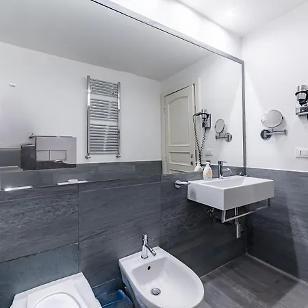 Casa Dana - Metro Flaminio - Piazza Del Popolo Apartment *